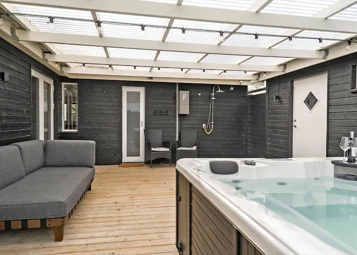 Lf11113-struer-raevlingevej-4 * 스트루에르